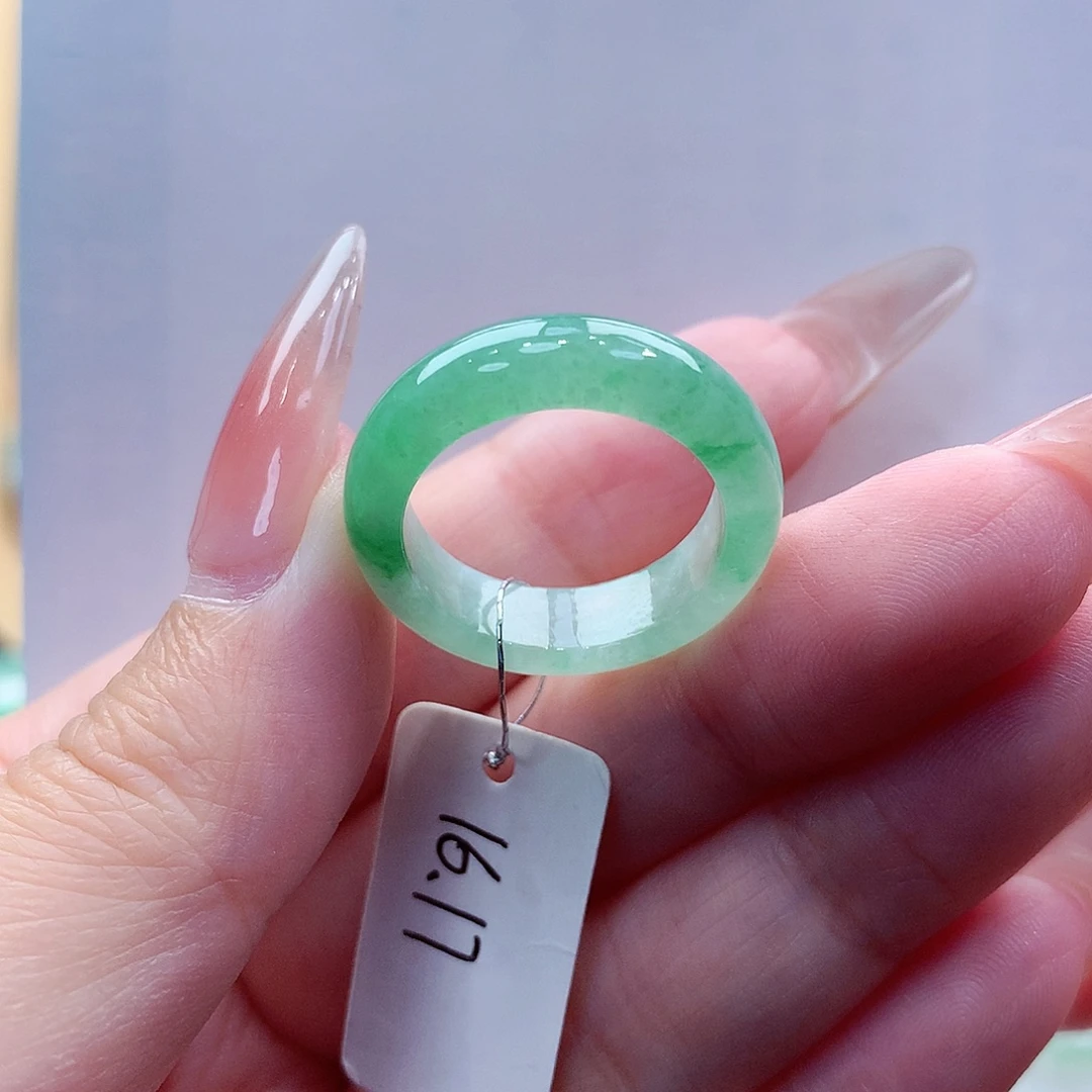 柚***~翡翠未镶嵌戒指缅甸A货