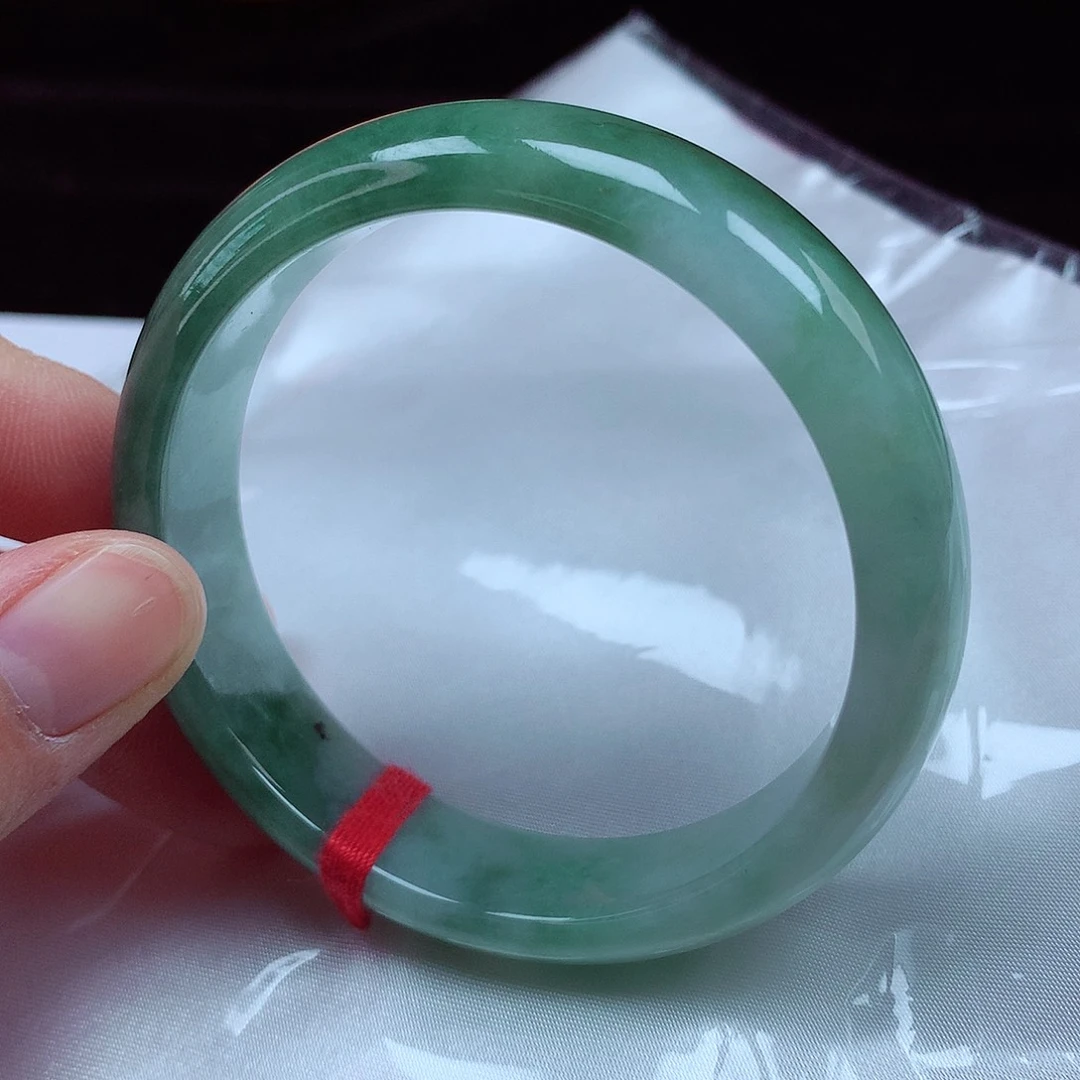 翡翠手镯未镶嵌56-57圈