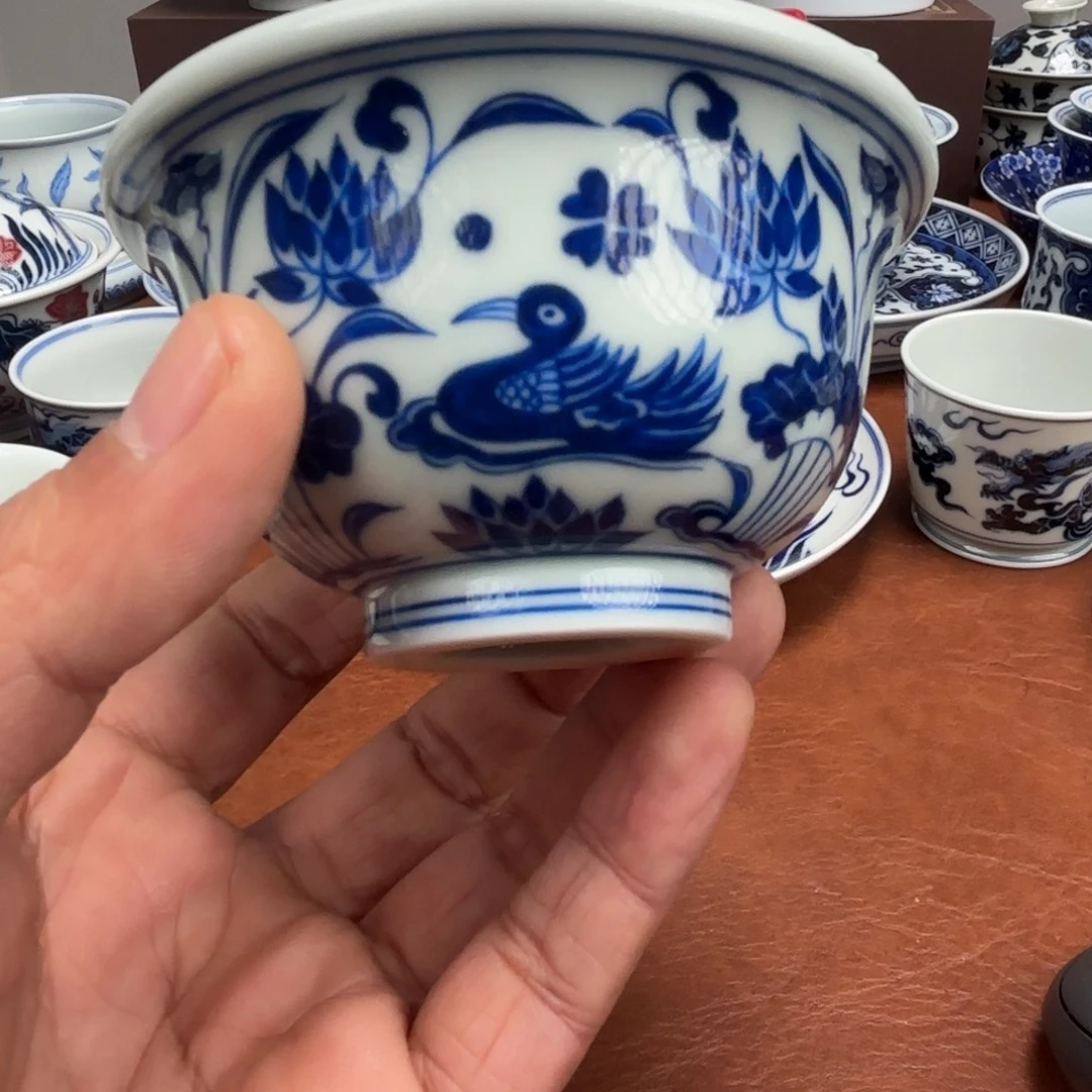 陶摆件手绘鸳鸯压手杯景德镇发货