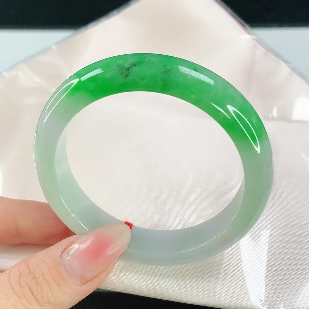 未镶嵌手镯翡翠651