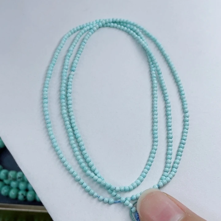 绿松石未镶嵌颈饰