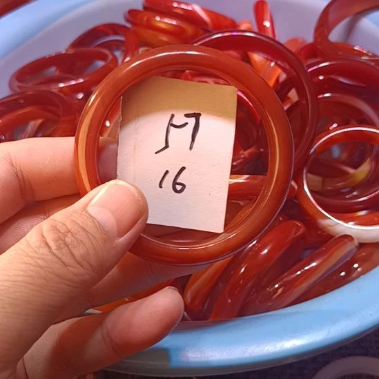 玛瑙/玉髓未镶嵌手镯