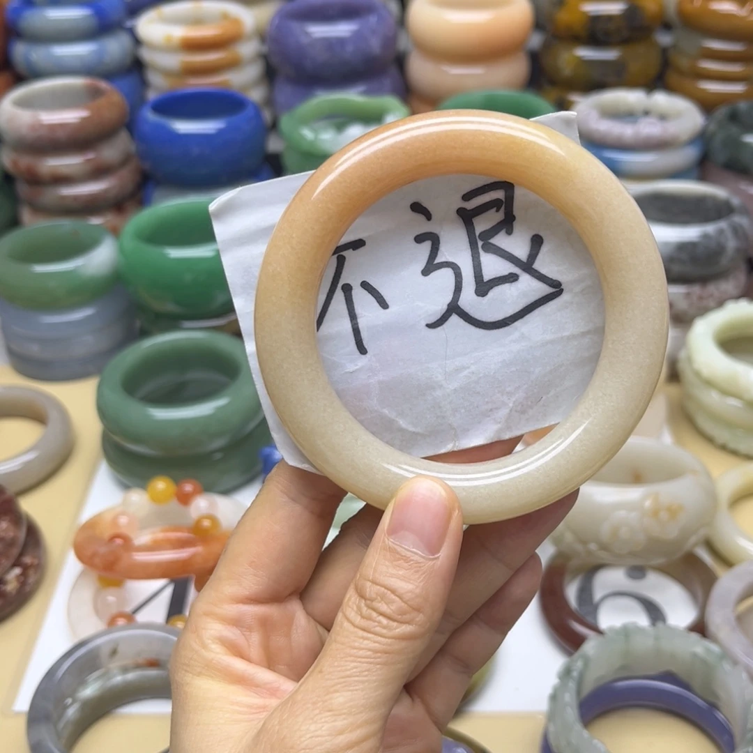 石英质玉未镶嵌手镯