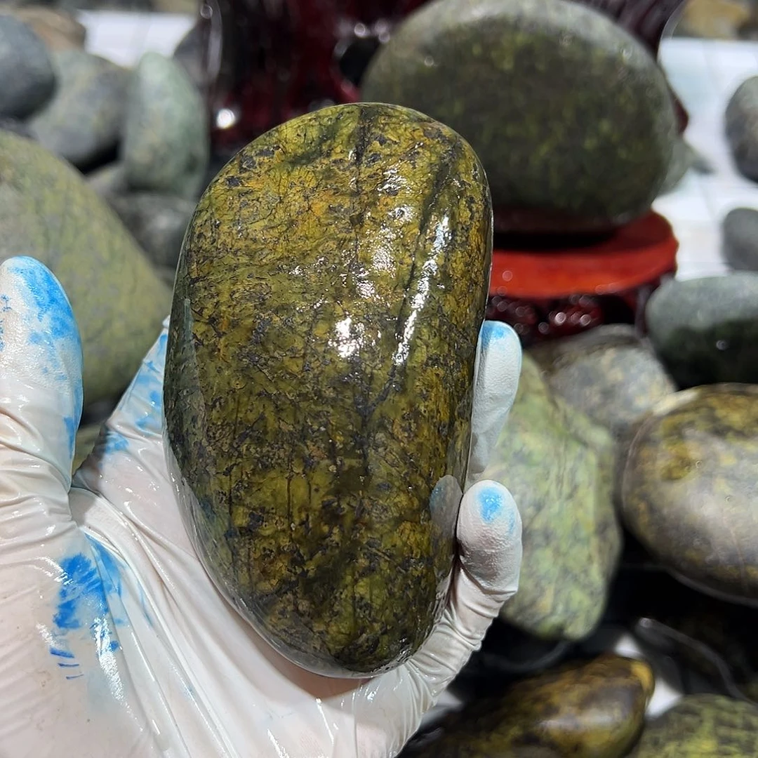 合金蛇纹石玉西藏藏玉药王石米*?