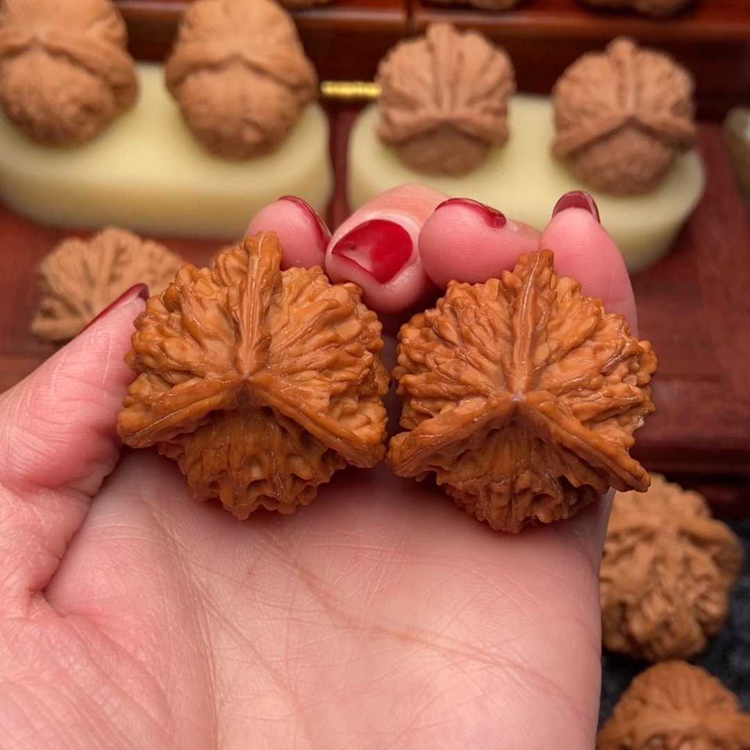 桃核把件睡**.盘山正奔三棱37