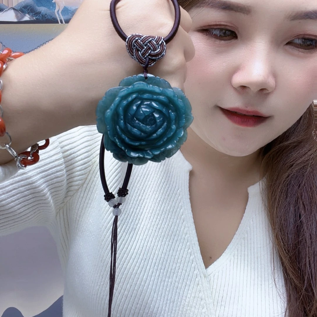 雪***花翡翠未镶嵌颈饰项链