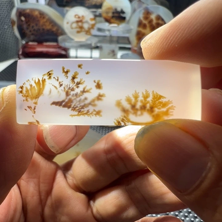 未镶嵌玛瑙/玉髓珠宝奇石