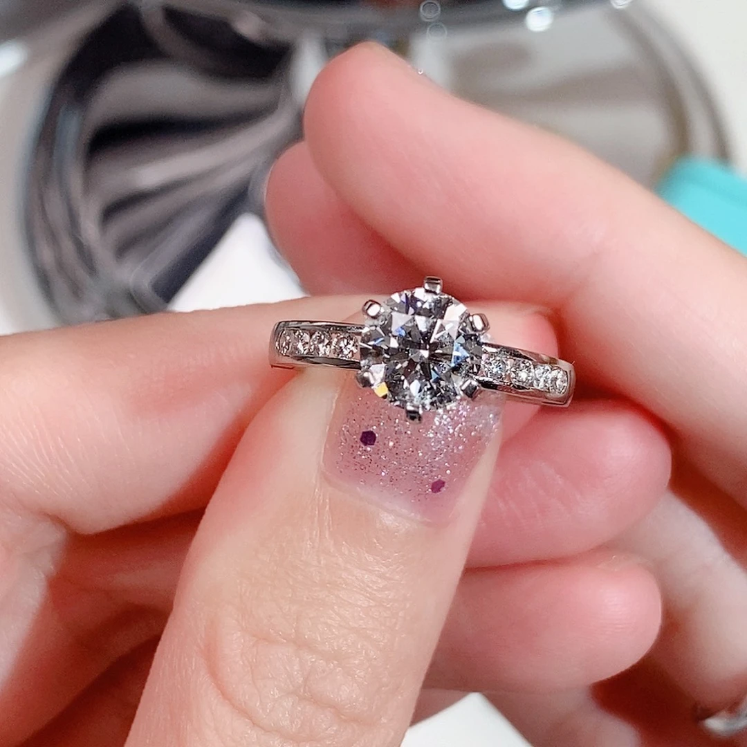 实验室培育钻石铂Pt950镶嵌