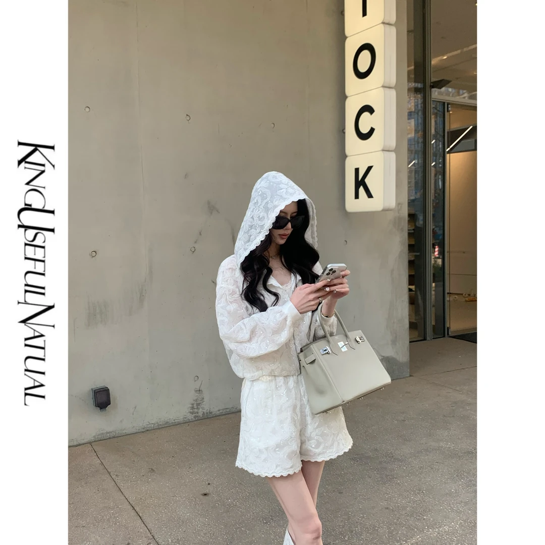 KUN【大G套装】浪漫清新 精致绣花白色蕾丝亮片外套短裤时尚套装女