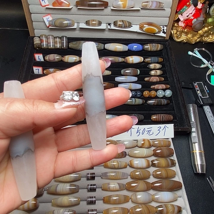 松***了玛瑙/玉髓未镶嵌颈饰