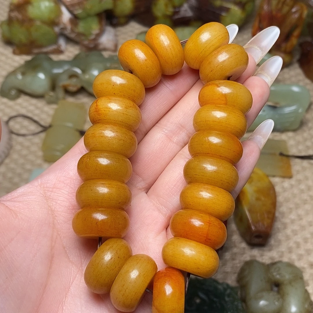 未镶嵌蛇纹石玉颈饰