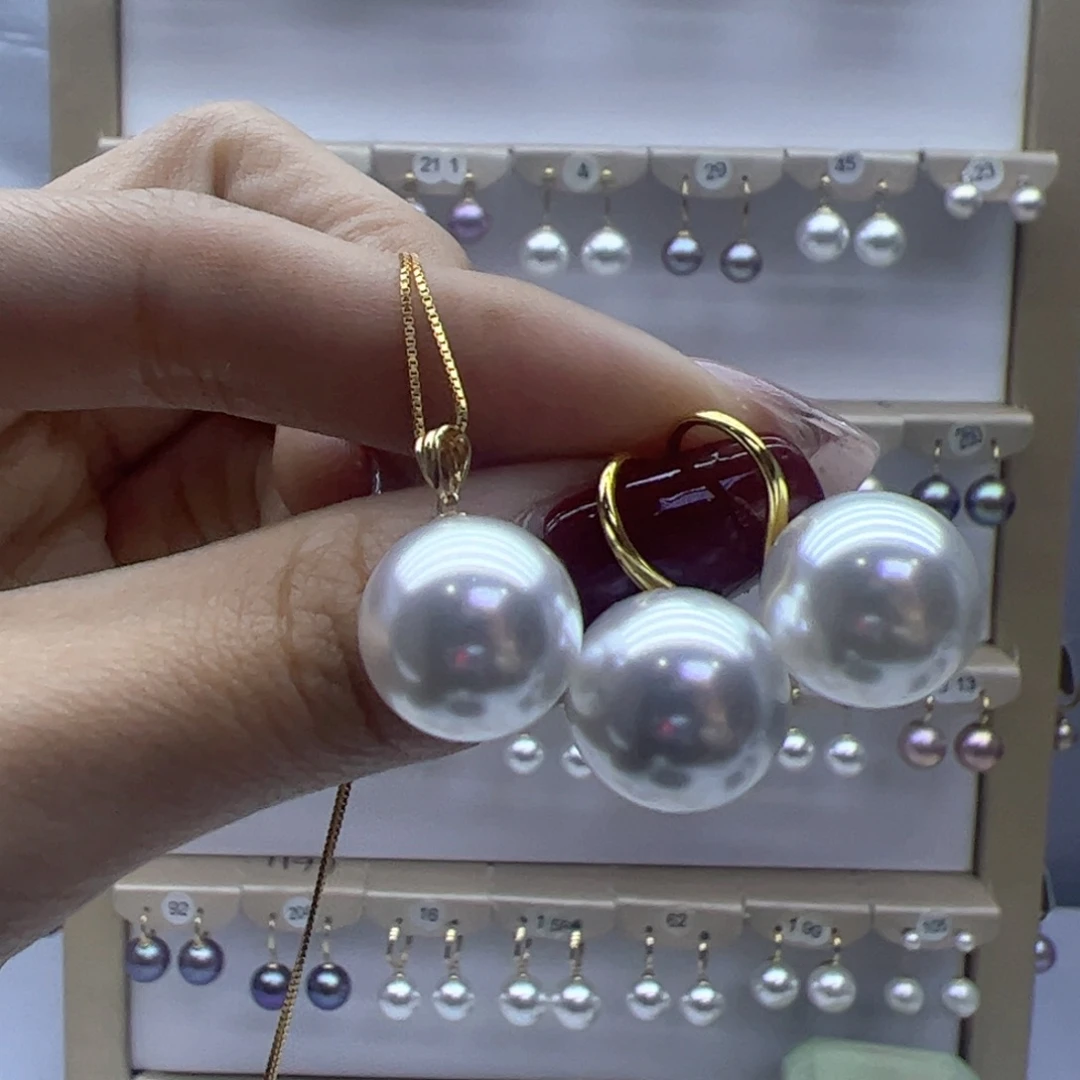 淡水珍珠吊坠(赠链)18K金镶嵌