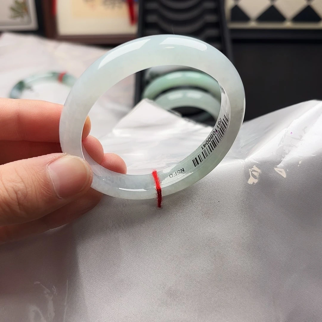 翡翠未镶嵌手镯5557 110