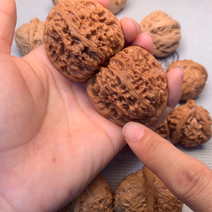 文玩核桃把件南疆石45