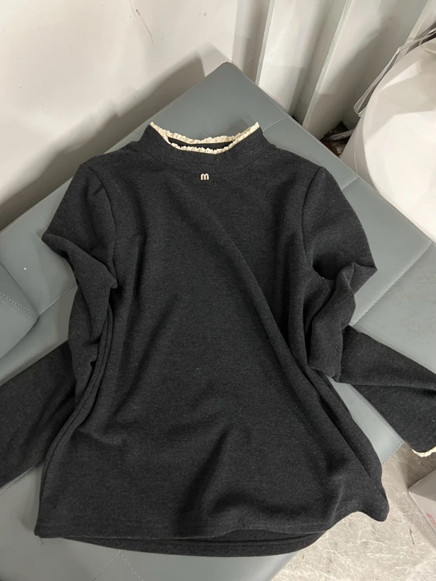 819冬季长袖花边德绒打底