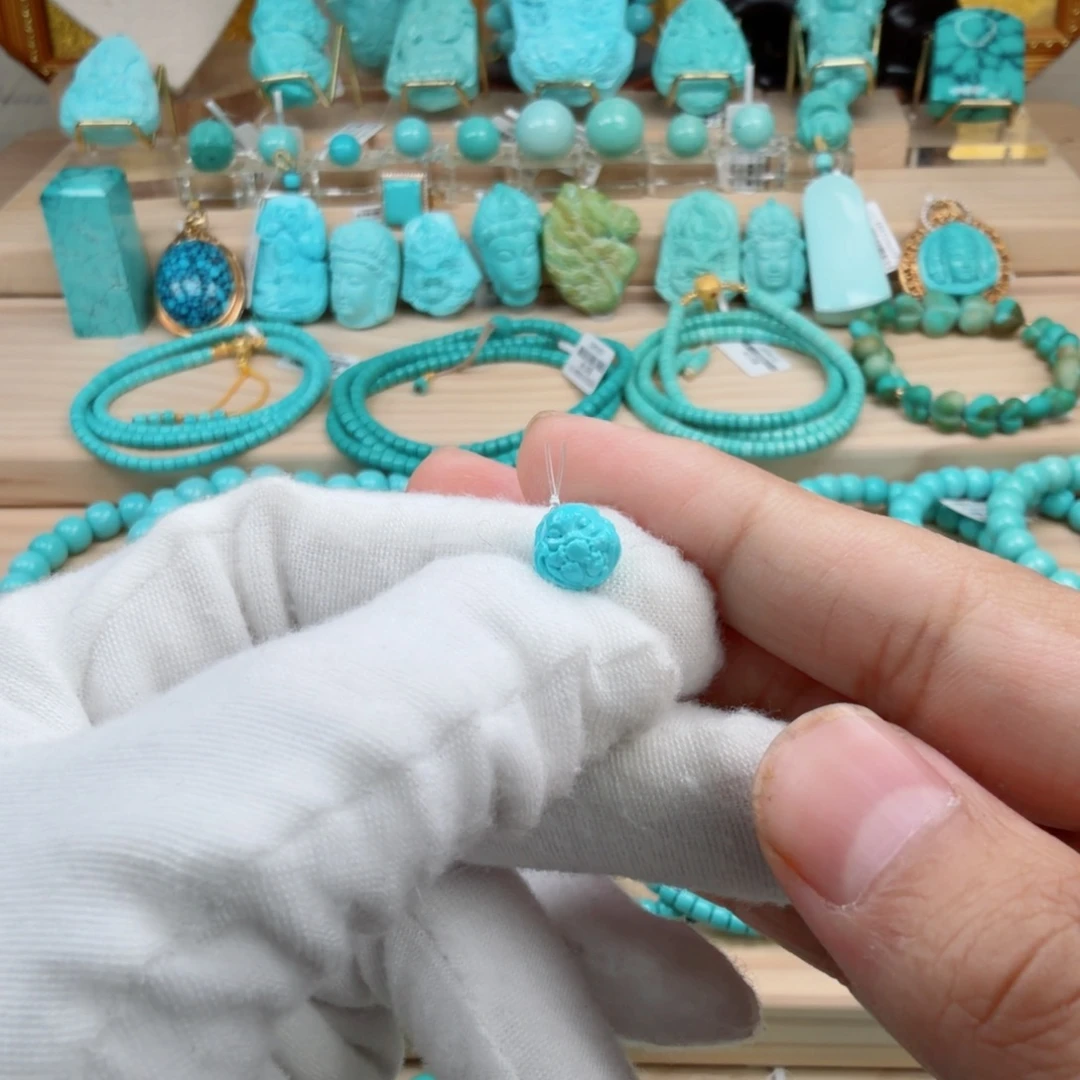 绿松石未镶嵌珠宝奇石