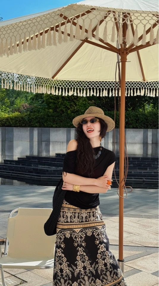 MIRROR 【涛姐精选】黑色两件彩色胸衣T恤