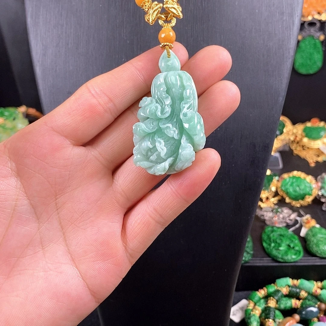 翡翠未镶嵌颈饰吊坠