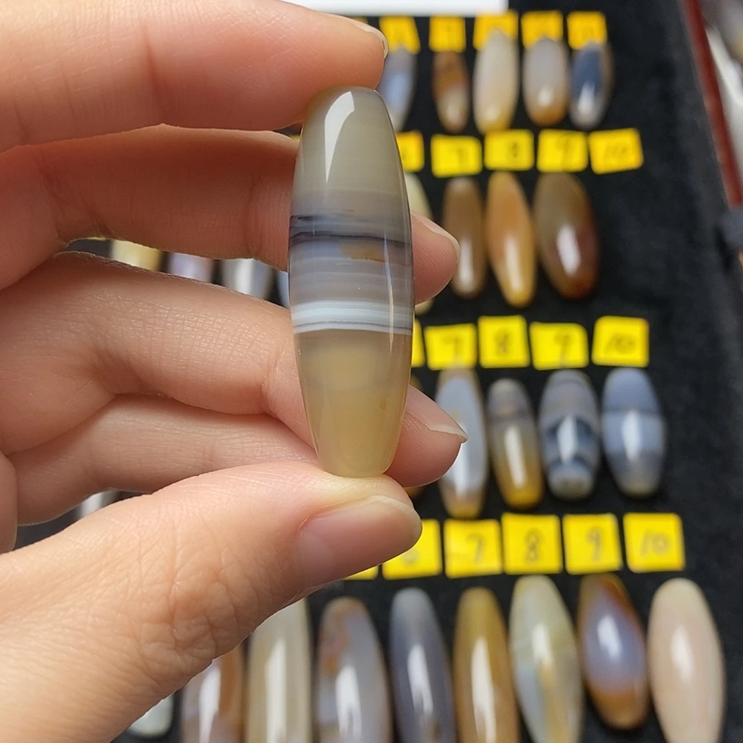 七***后玛瑙/玉髓未镶嵌颈饰