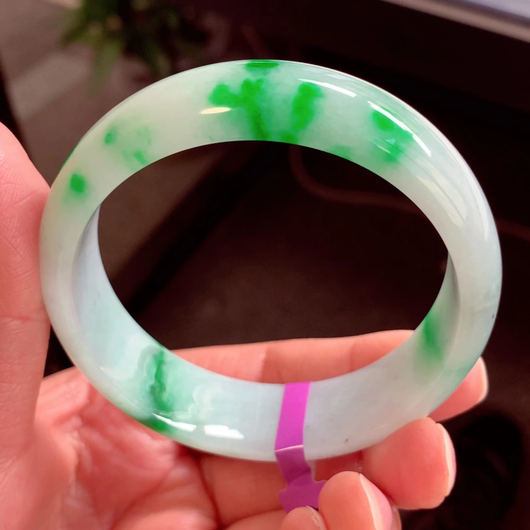 翡翠手镯未镶嵌茉**香缅甸翡翠