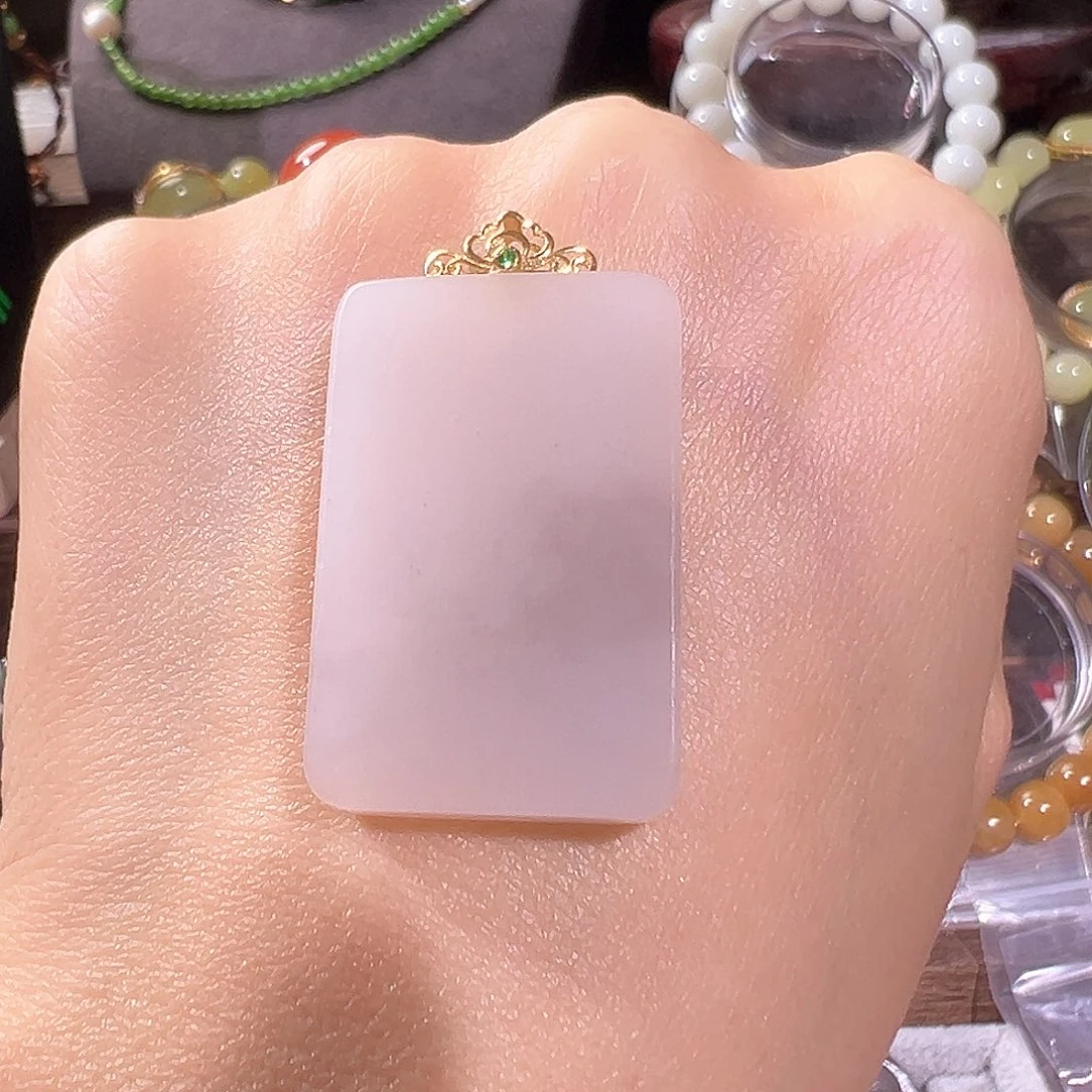 和田玉颈饰18K金镶嵌