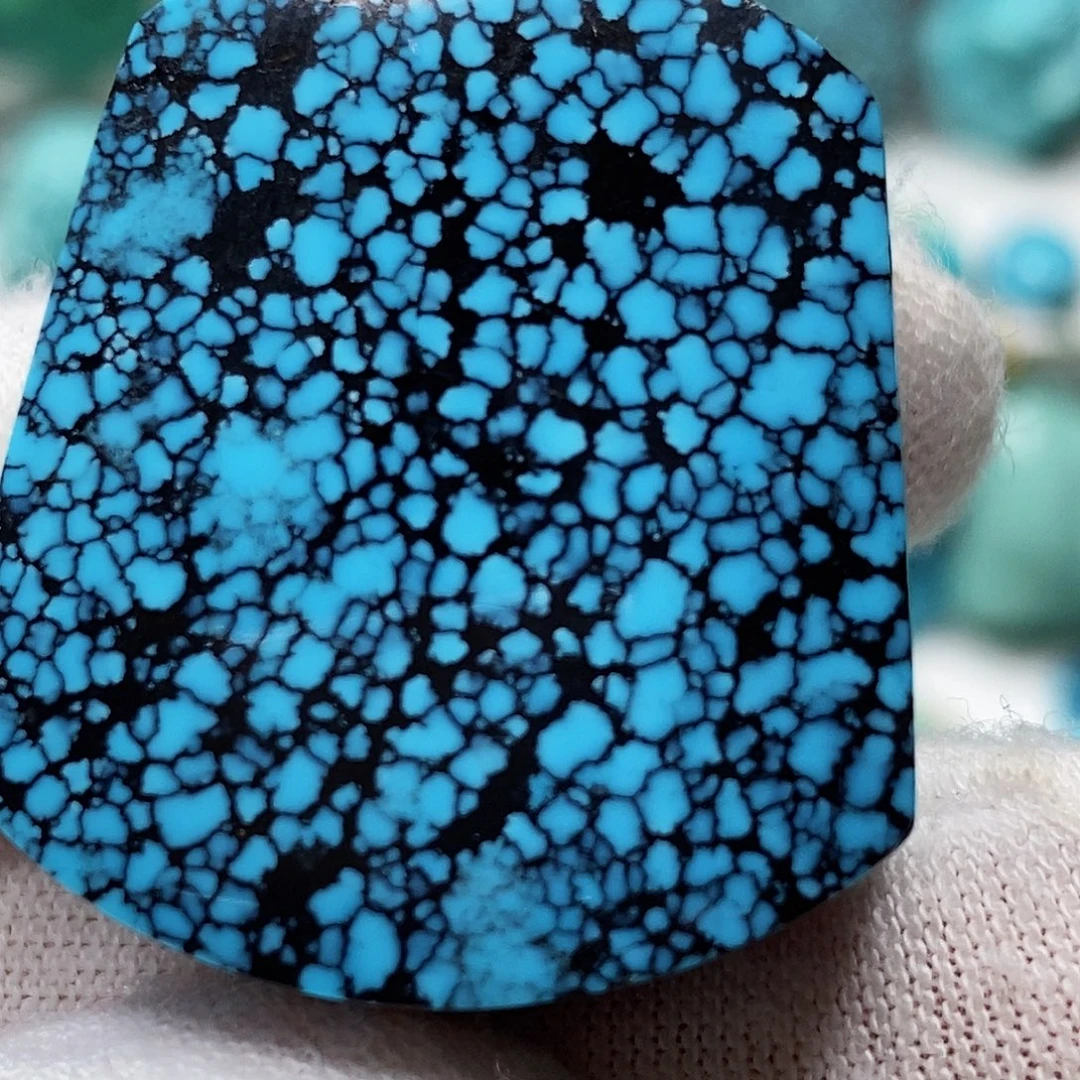 未镶嵌绿松石天然原矿 带武汉地大证书