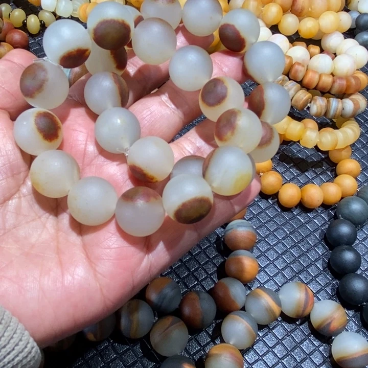 石英质玉（黄龙玉）未镶嵌挂件