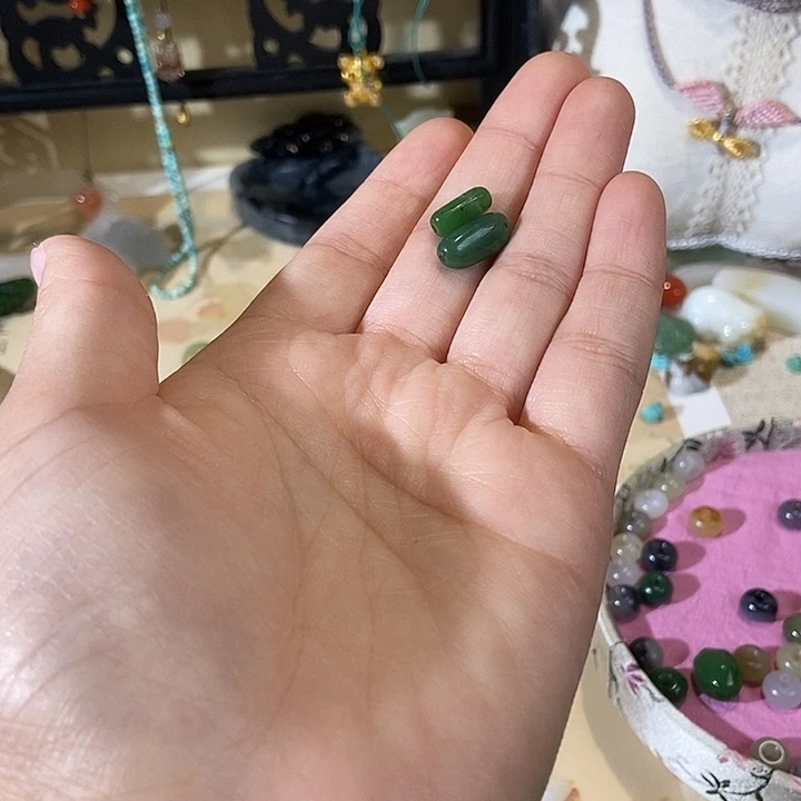 南红玛瑙合金手链这个