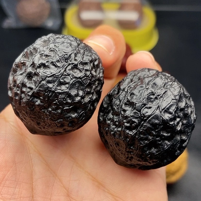 【闪购商品】把件文玩核桃38尺蛇皮元宝