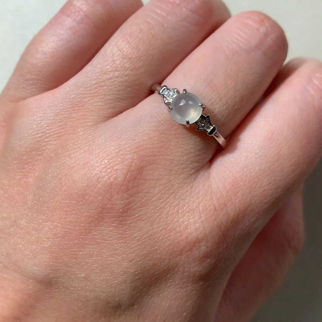 翡翠银S925镶嵌颈饰蛋