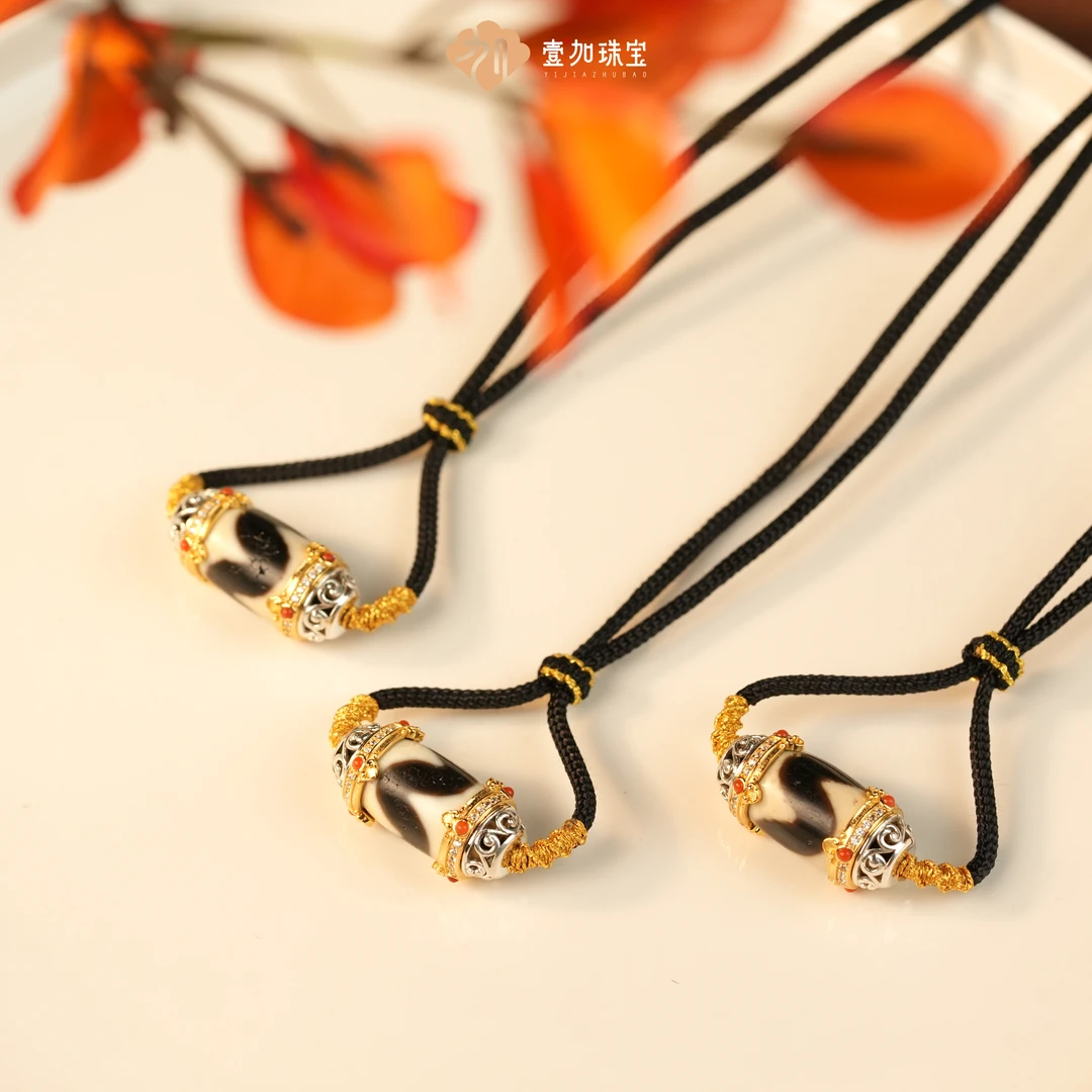 壹加林妹妹 | 玛瑙银镶牙牙横款锁骨链多样性发其一