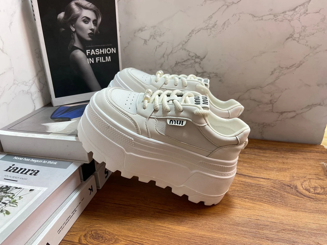 【默认有微瑕疵】 完美主义者慎拍8厘米超轻厚底小白鞋女韩版系带