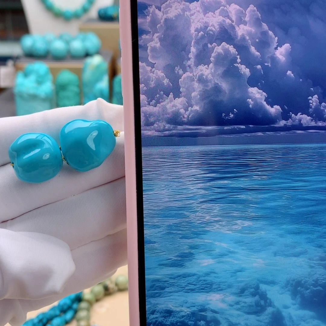 未镶嵌绿松石颈饰