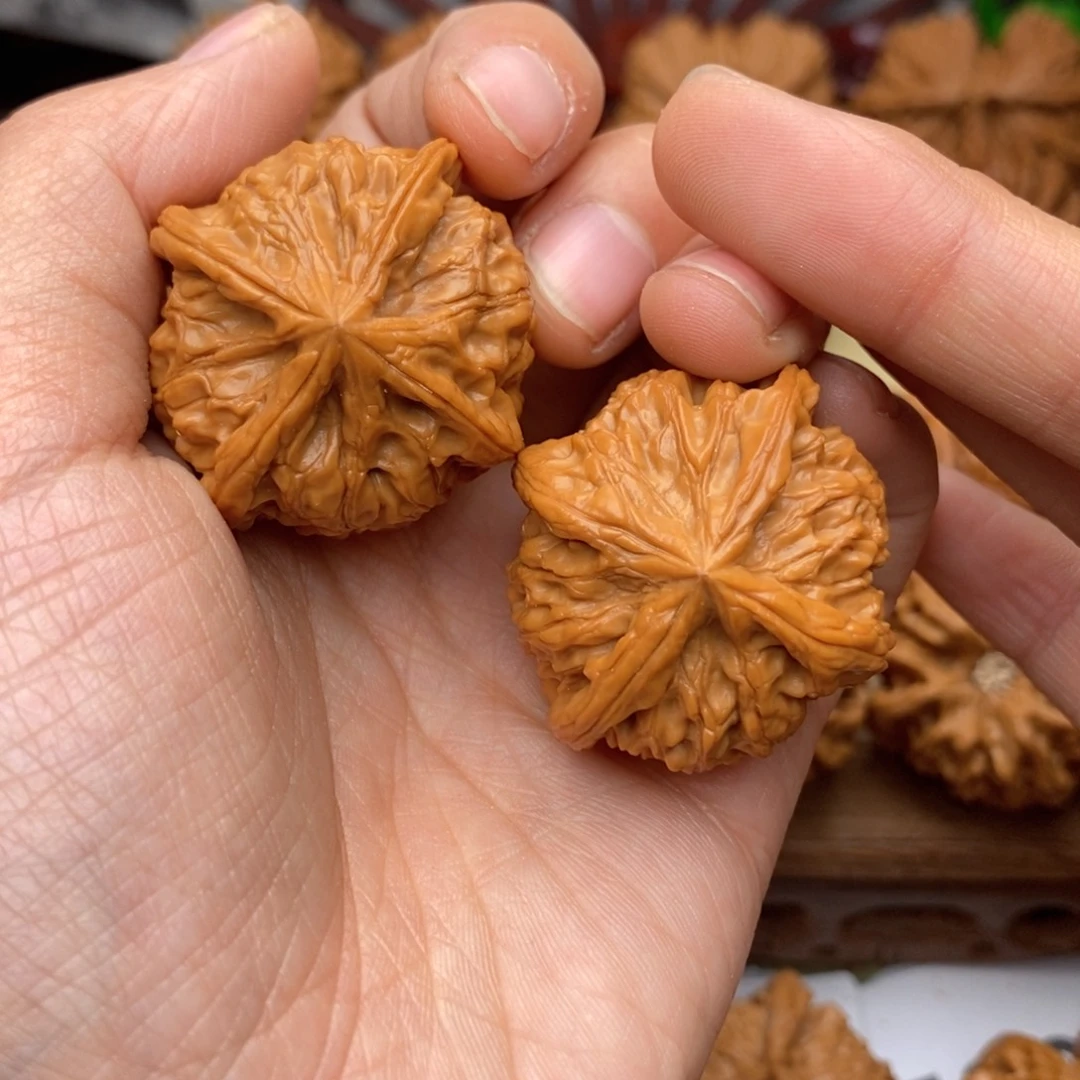 文玩核桃把件529号35.5全玉玺