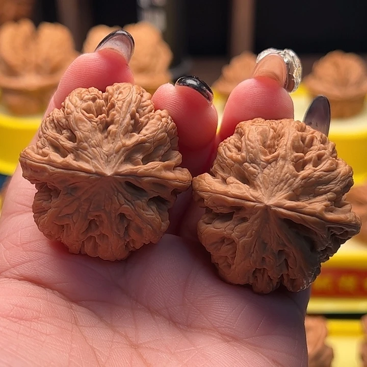 文玩核桃吊坠大粗筋 38尺 全品