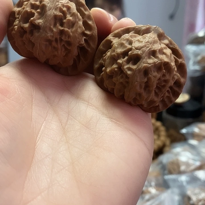 把件文玩核桃43红皮宫灯水尖黄