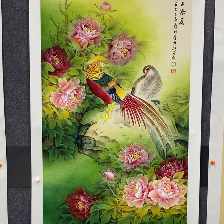 手绘作品等多种形式进行