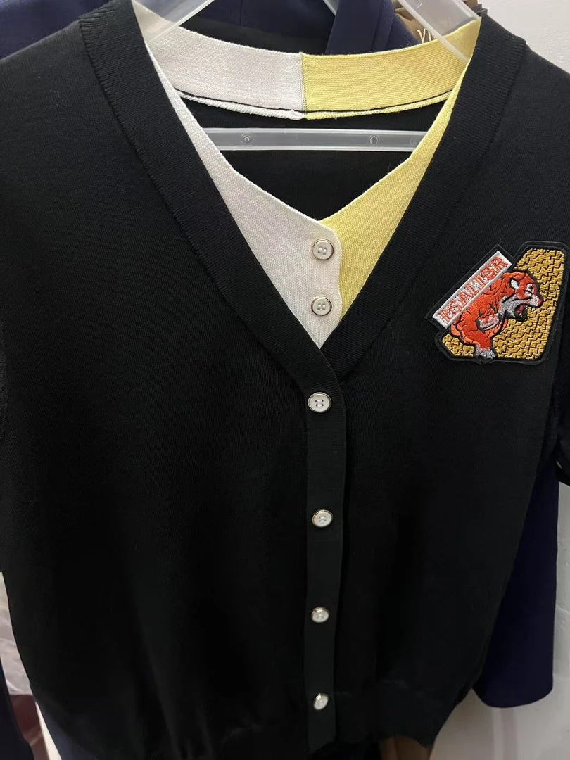 楠楠右4-1上064款短袖