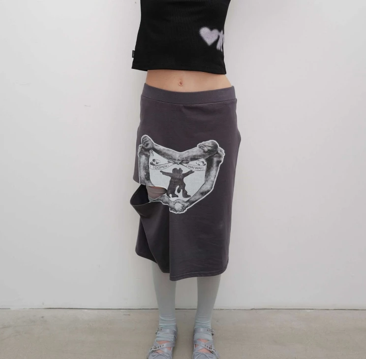 【OPEN YY】25早春YY251SK003 韩国设计师拥抱爱心开叉半裙