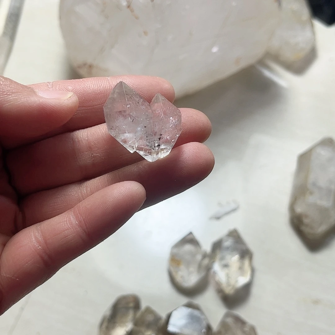 水晶天然水晶原石未镶嵌糖*?