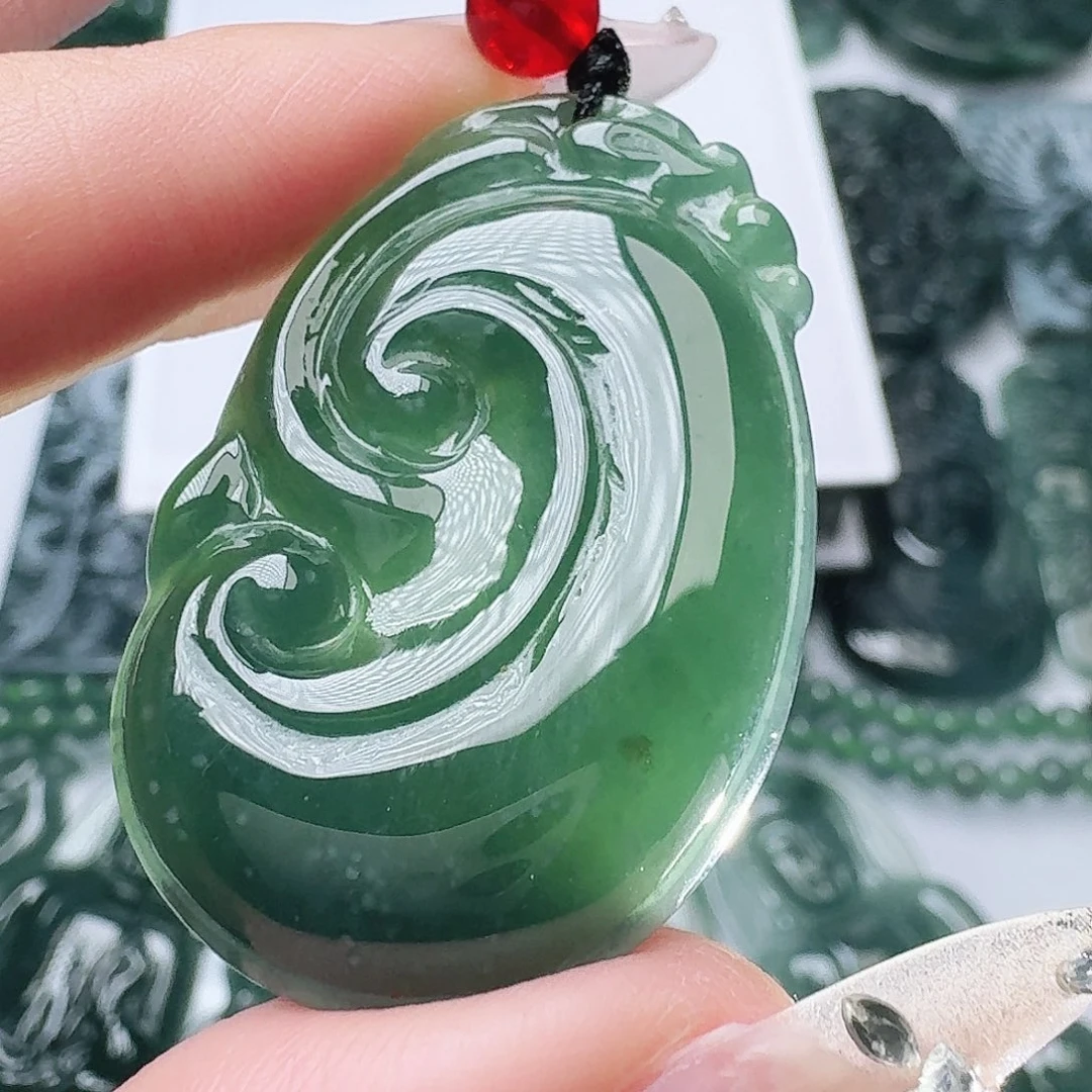 翡翠未镶嵌颈饰111