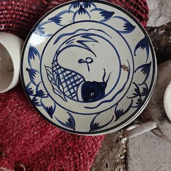 瓷手绘碟子口径15.5