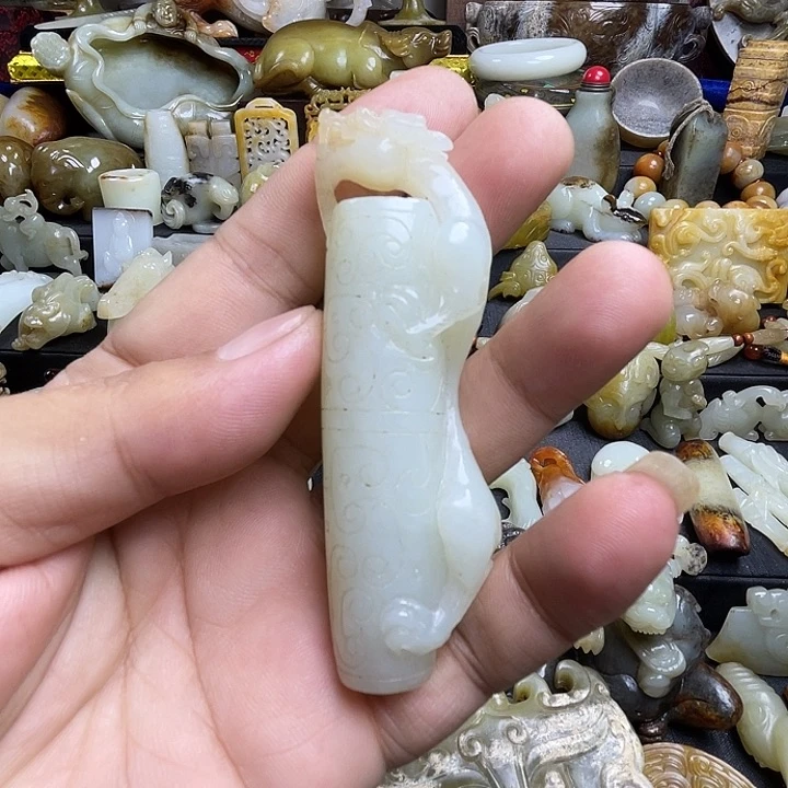 颈饰未镶嵌和田玉