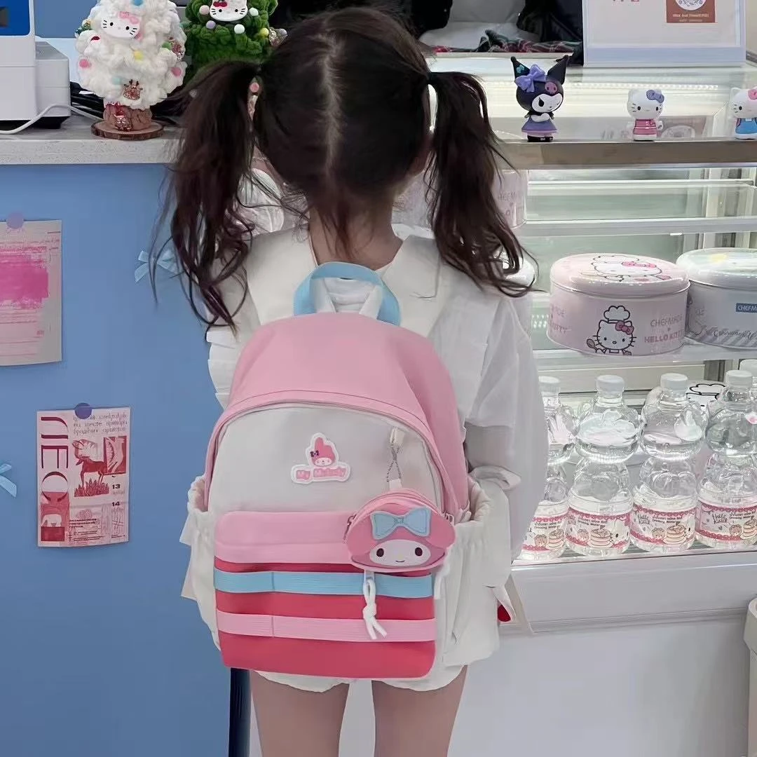 春游新款轻便女童幼儿园书包1-3年级书包女孩户外出游包儿童背包