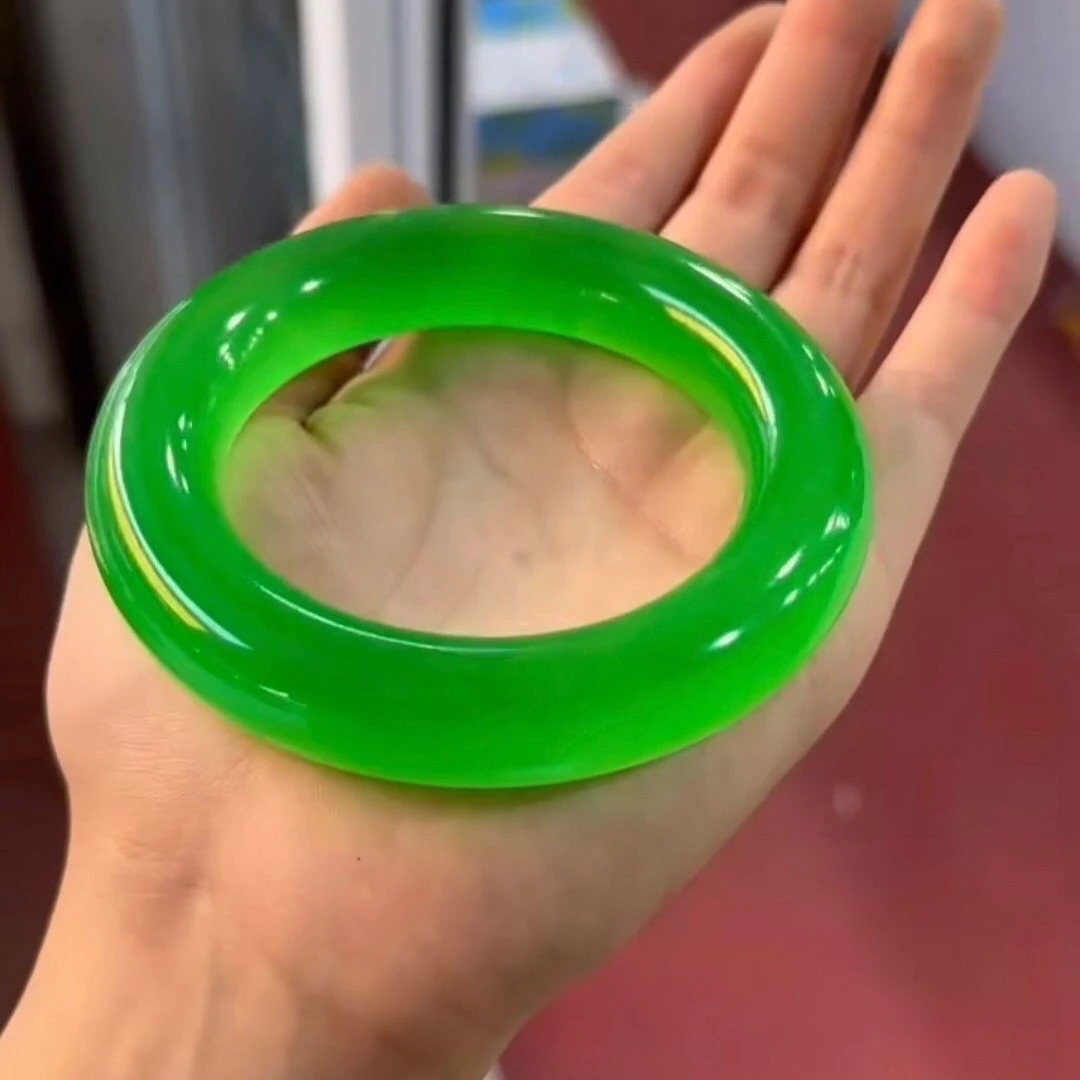 《独龙》满绿胖圆条手镯