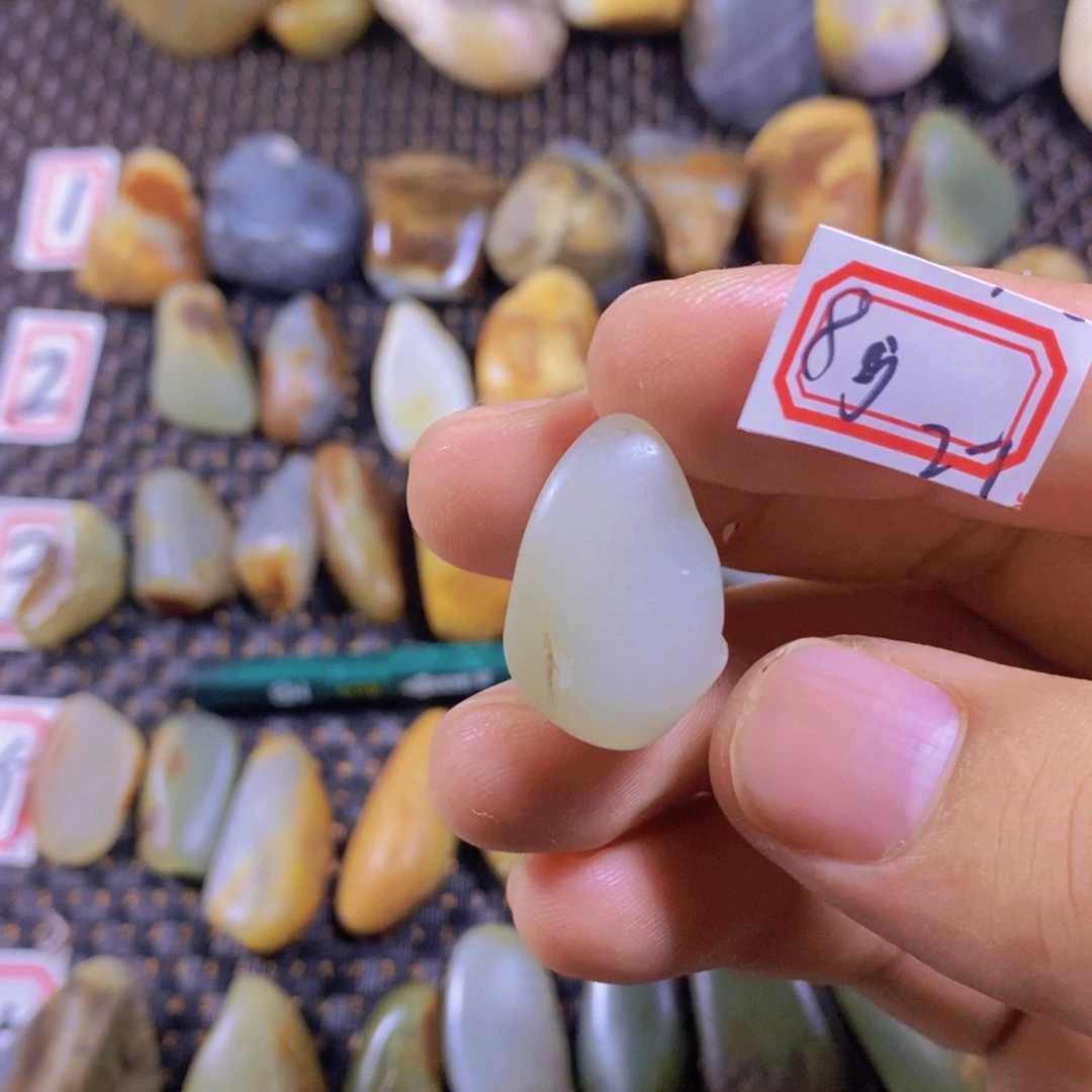 不***忆和田玉（糖玉）未镶嵌颈饰