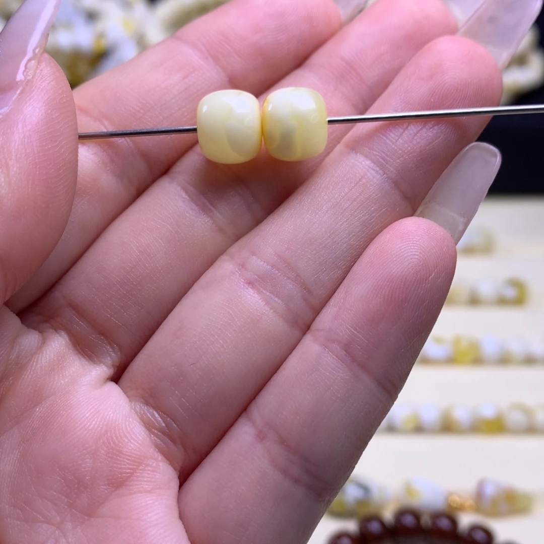 琥珀裸石未镶嵌9毫米单珠