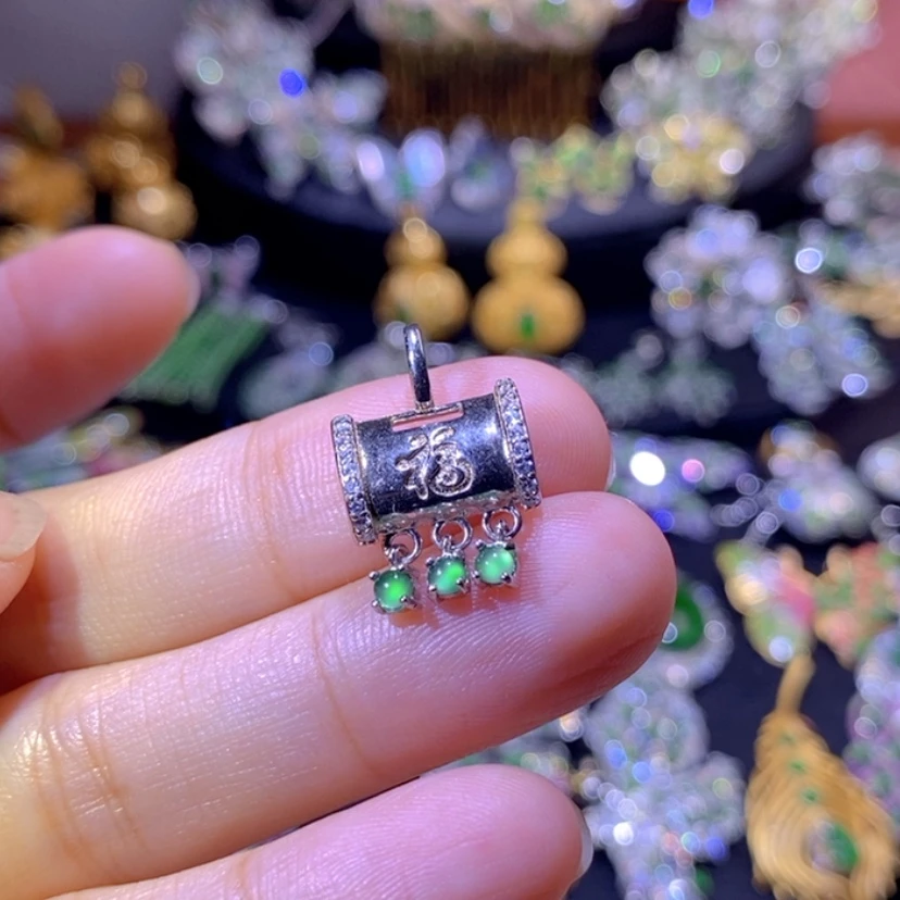 【闪购商品】翡翠挂件银S925镶嵌天然翡翠