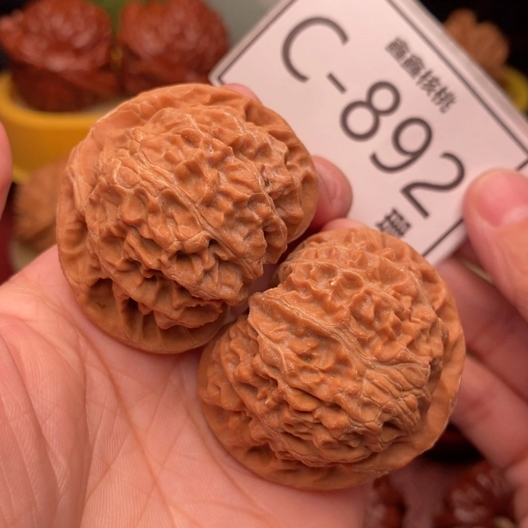 桃核把件宫灯43…..