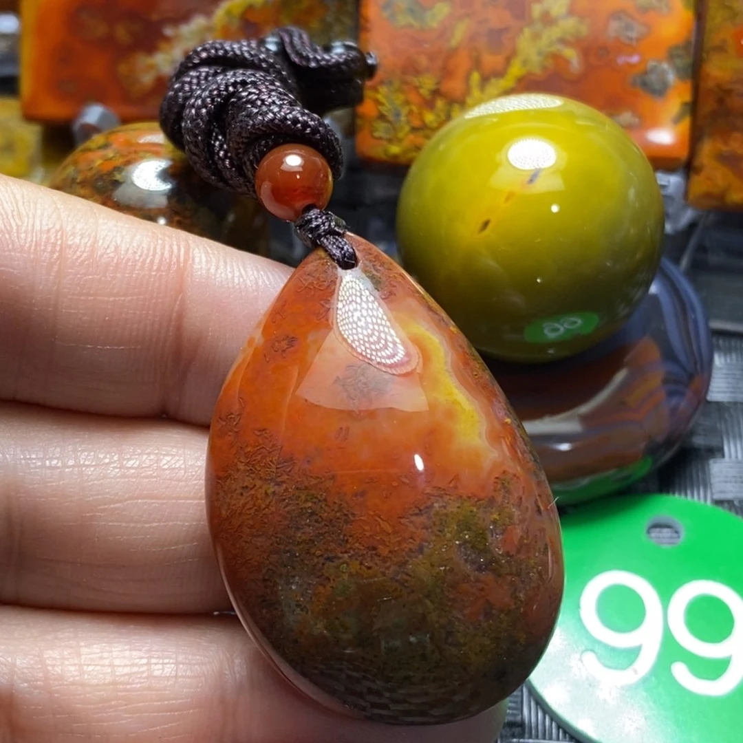 未镶嵌颈饰玛瑙/玉髓猪****